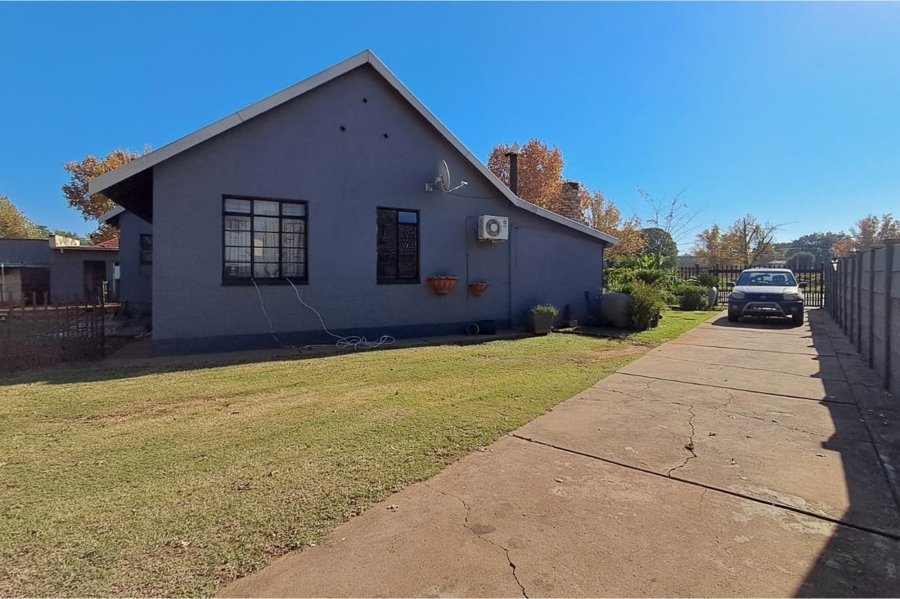 3 Bedroom Property for Sale in Stilfontein Ext 1 North West
